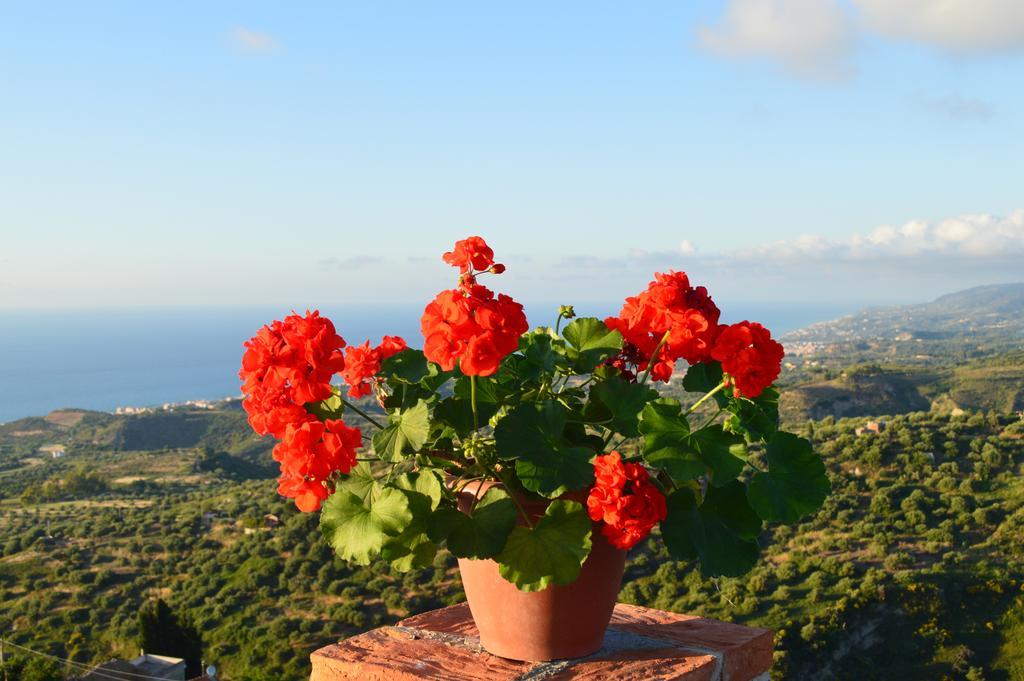 Villa Quiete Spadafora Luaran gambar