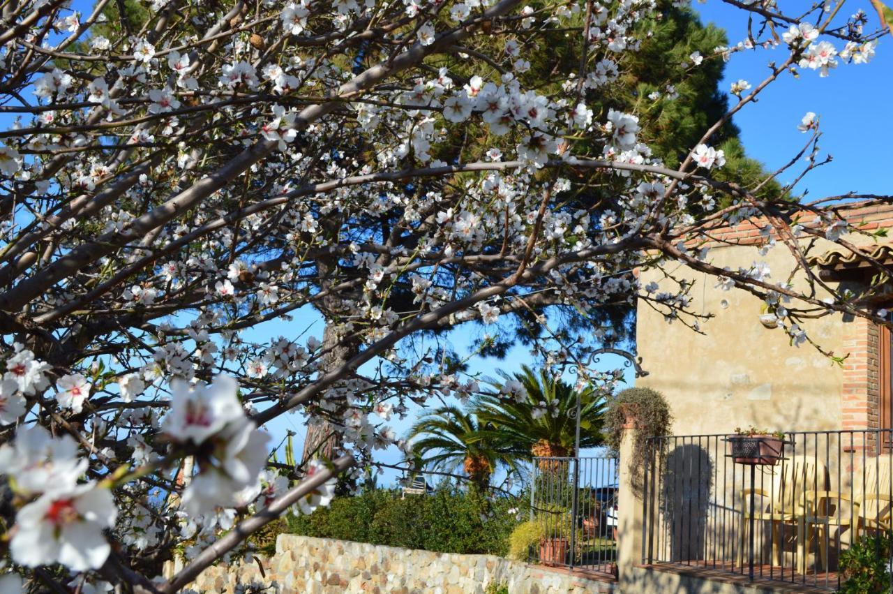 Villa Quiete Spadafora Luaran gambar